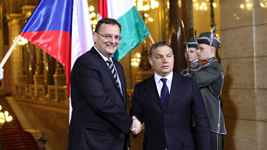 Předseda vlády Petr Nečas navštívil Maďarsko, kde jednal s předsedou vlády Viktorem Orbánem, 15. prosince 2011