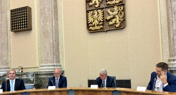 Ve Strakově akademii proběhlo 424. zasedání Rady pro výzkum, vývoj a inovace, 4. září 2026.