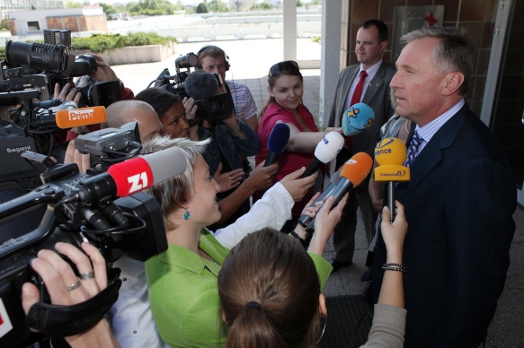 Premiér Mirek Topolánek a média