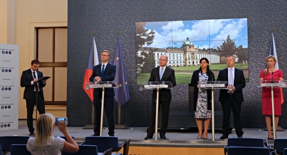 Tisková konference po jednání vlády 24. srpna 2016.