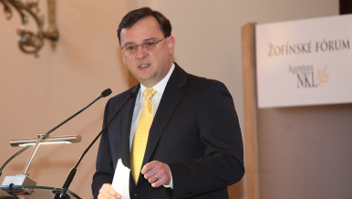 Nečas: Před demografickým vývojem se nedá strčit hlava do písku