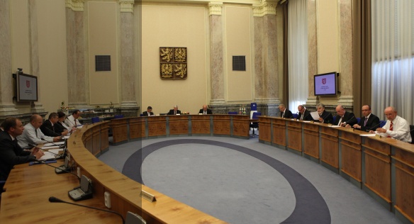 Jednání vlády Jiřího Rusnoka - ilustrační obrázek