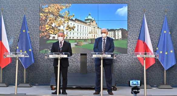 Tisková konference po jednání tripartity, 12. října 2020.