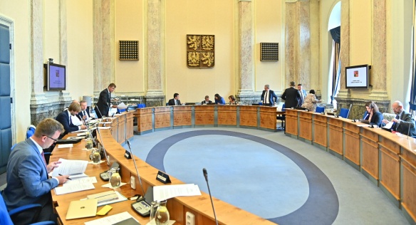 Ve Strakově akademii se 8. července 2019 uskutečnilo jednání vlády.