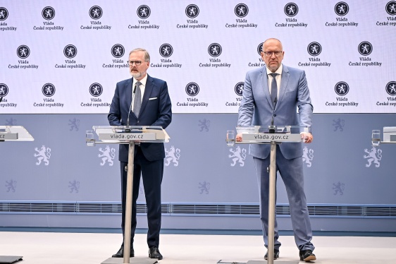 Vláda Petra Fialy zasedla ve Strakově akademii k další pravidelné schůzi, 10. září 2025.