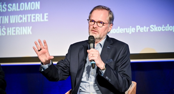 Premiér Petr Fiala vystoupil v debatě na téma „Kreativní Česko: Česko jako brand“, 22. července 2023.
