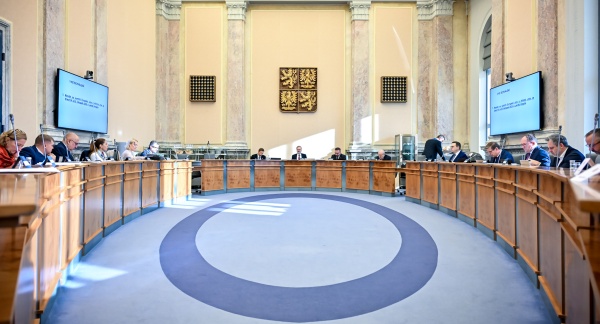 Vláda Petra Fialy v demisi se sešla ve Strakově akademii k další pravidelné schůzi, 19. listopadu 2025.