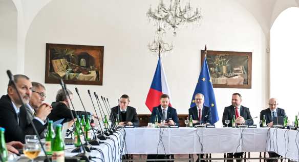 Vláda na výjezdním zasedání v Bučovicích jednala se samosprávami Jihomoravského a Zlínského kraje o regionálních tématech