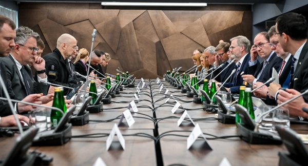 A meeting between the delegations of Czech Prime Minister Petr Fiala and Ukrainian Prime Minister Denis Shmyhal in Uzhhorod, 20 May 2025.