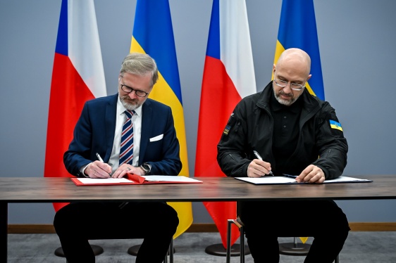 A meeting between the delegations of Czech Prime Minister Petr Fiala and Ukrainian Prime Minister Denis Shmyhal in Uzhhorod, 20 May 2025.