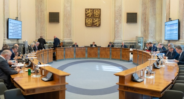 Vláda Andreje Babiše zasedla v jednacím sále Strakovy akademie k další pravidelné pondělní schůzi, 23. března 2026.