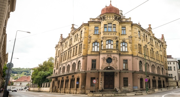 Budovu bývalého Klárova ústavu slepců čeká rekonstrukce, Úřad pro zastupování státu ve věcech majetkových získal stavební povolení, 15. září 2026.