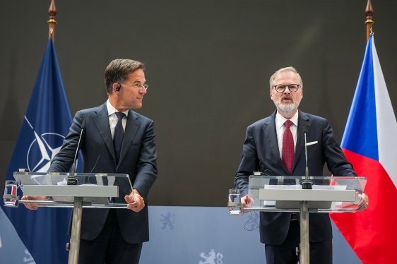 Premiér Petr Fiala jednal ve Strakově akademii s generálním tajemníkem NATO Markem Ruttem, 4. září 2025.