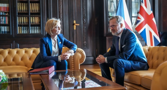 Předseda vlády Petr Fiala jednal v Kramářově vile s novou britskou premiérkou Liz Trussovou o aktuálních problémech evropské politiky, 6. října 2022.