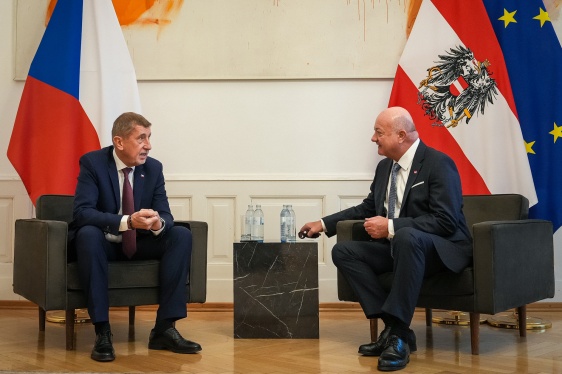 Jednání lídrů zemí Slavkovského formátu, českého premiéra A. Babiše, slovenského premiéra R. Fica a rakouského kancléře Ch. Stockera, 10. února 2026.