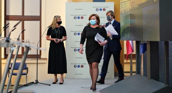 Vláda se na jednání opět zabývala opatřeními pro boj proti koronaviru, 20. dubna 2020.