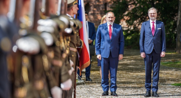 TZ - Arménský premiér