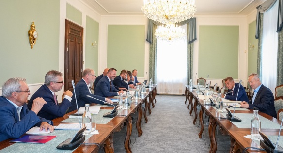 Obnovená Národní koalice pro boj se suchem se sešla ve Strakově akademii, 17. srpna 2026.