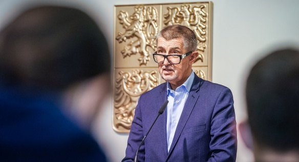 S výsledky jednání tripartity seznámili média členové vlády i zástupci sociálních partnerů, 18. října 2021.
