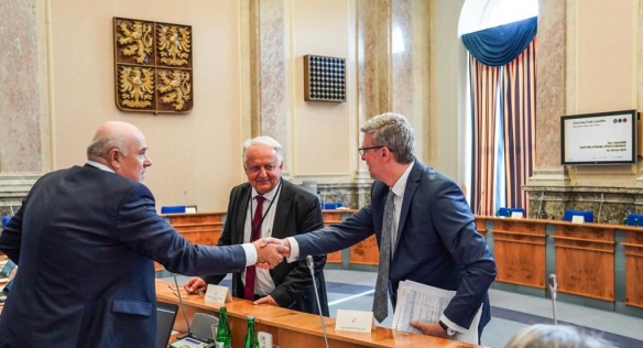 Rada vlády projednala podporu start-upů a do Mezinárodní rady jmenovala profesora informatiky ze Singapuru, 26. dubna 2019.