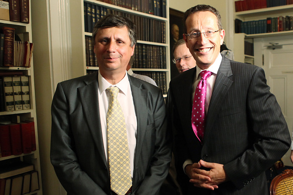 Jan Fischer v rozhovoru pro CNN s Richardem Questem / Jan Fischer in an interview with Richard Quest - CNN, 17.6.2009