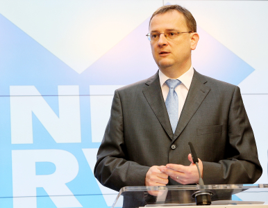 Vládní poradci se zaměří na zdravotnictví