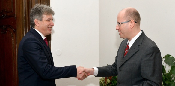 Premiér Bohuslav Sobotka jednal 3. února 2014 s primátorem Brna Romanem Onderkou o záměru výstavby logistického centra Amazonu, foto: Archiv MMB.