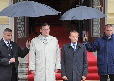 Petr Nečas, Donald Tusk