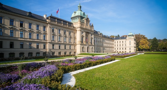 Zahrada Strakovy akademie zve na poslední termíny prohlídek, 9. října 2026.